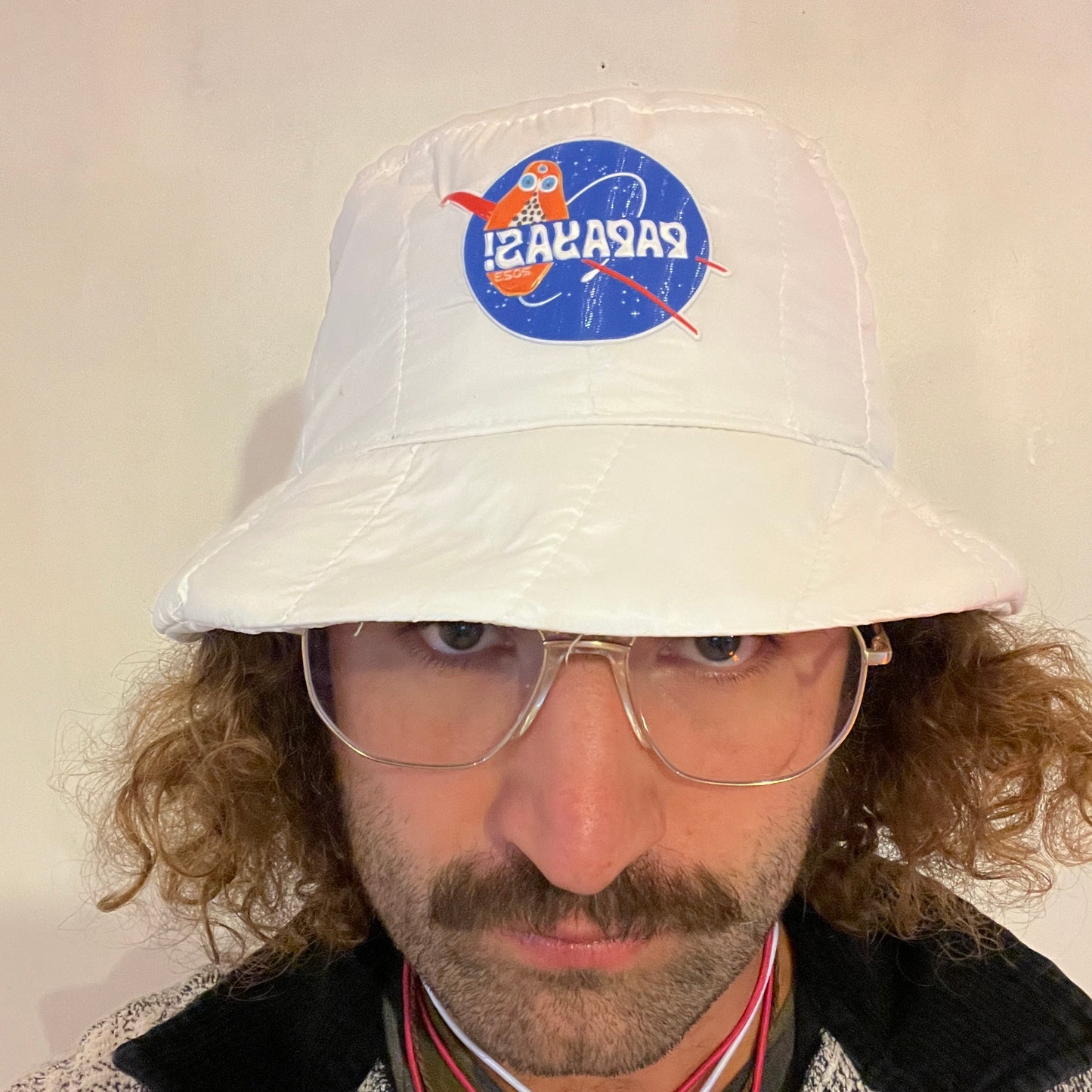 BUCKET HAT - PAPAYAS TO THE MOON